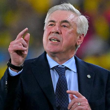 Carlo Ancelotti, técnico da seleção brasileira, durante jogo contra o Equador