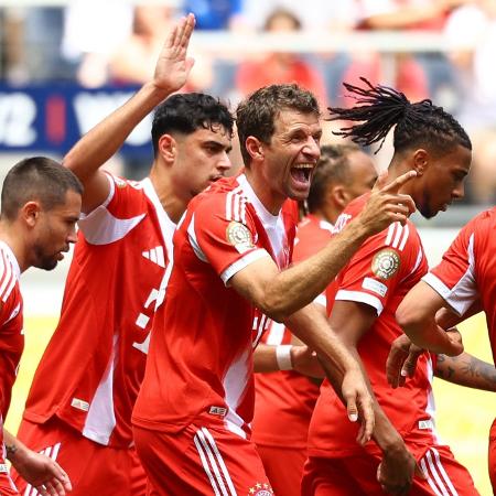 Bayern estreia no Mundial de Clubes com goleada sobre o Auckland City Bayern estreia no Mundial de Clubes com goleada sobre o Auckland City