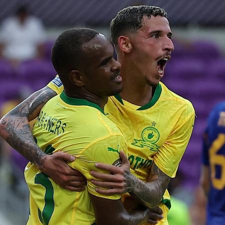Rayners comemora gol marcado pelo Mamelodi Sundowns contra o Ulsan no Mundial de Clubes