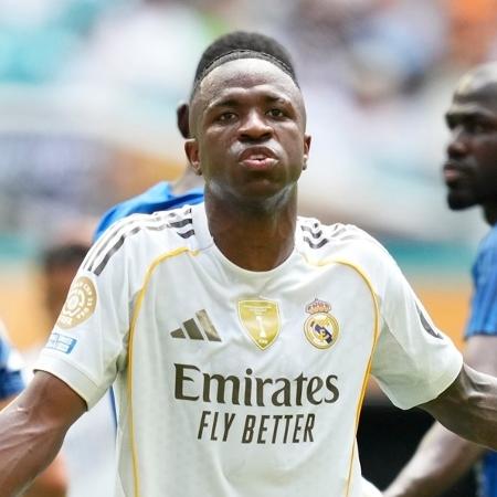 Vinícius Júnior durante jogo entre Real Madrid e Al-Hilal no Mundial de Clubes