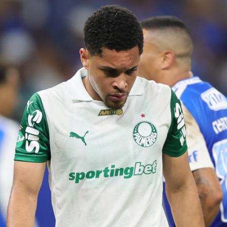 Vitor Roque, do Palmeiras, no jogo contra o Cruzeiro, pelo Brasileirão Vitor Roque, do Palmeiras, no jogo contra o Cruzeiro, pelo Brasileirão