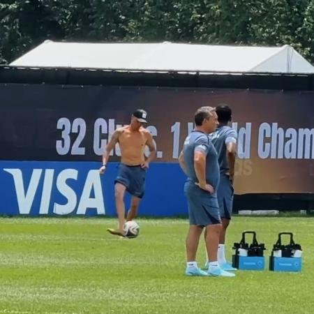 Luis Enrique em treino do PSG