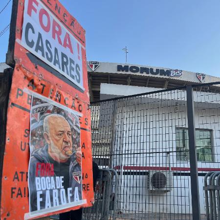 Presidente e diretor de futebol do Tricolor foram alvos de protesto de torcedores