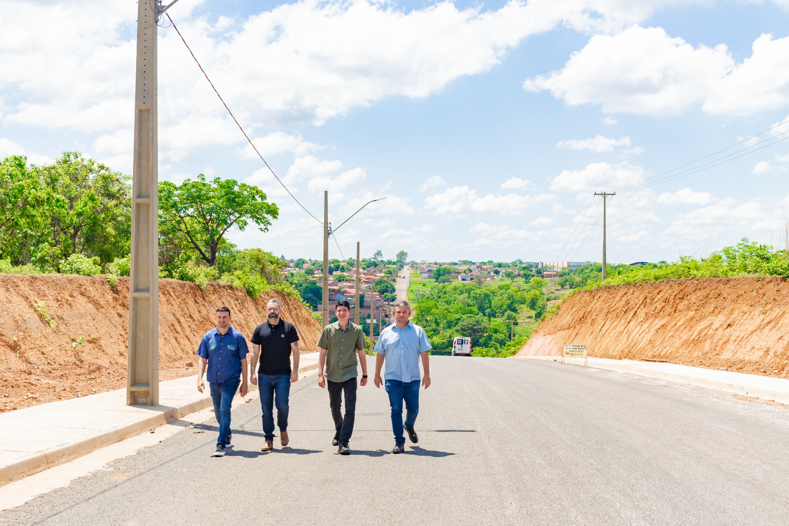 Finalização da Avenida Inglaterra Visita Avenida Inglaterra