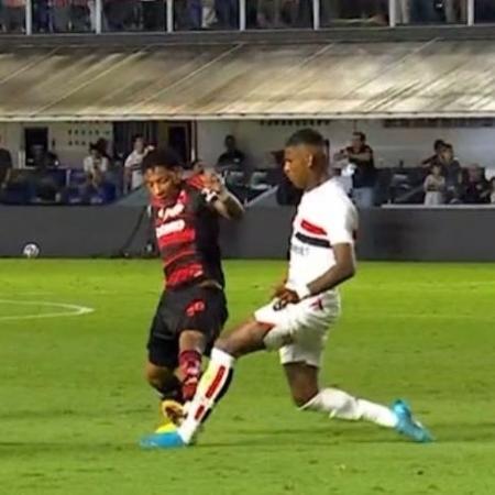 Plata atinge Arboleda: cartão vermelho