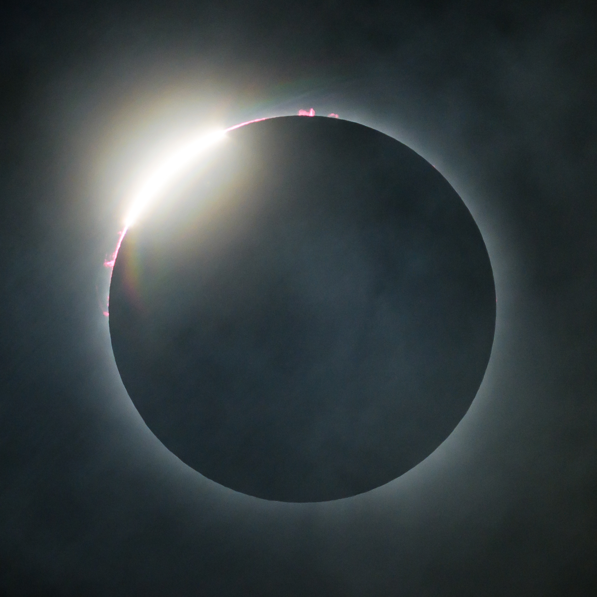 For eclipse-chasers, Mother Nature overrules technology