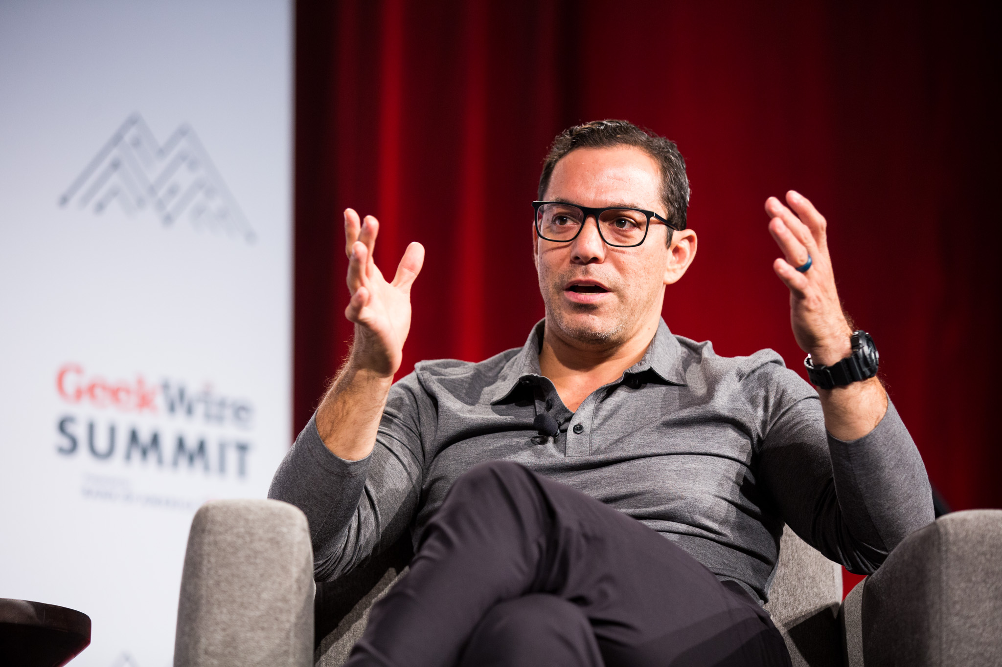 Outreach CEO Manny Medina steps down, a decade after founding sales automation startup – GeekWire