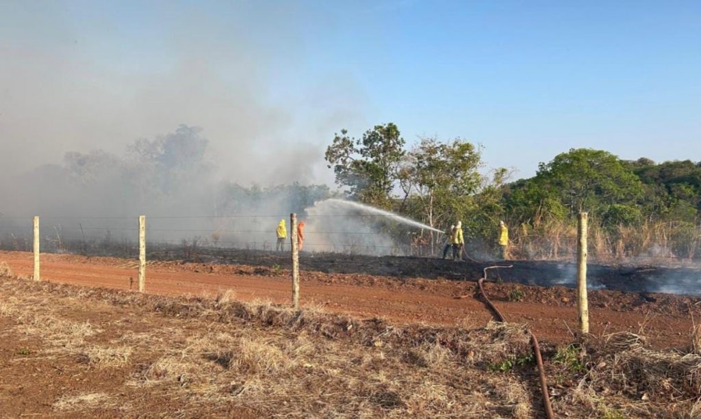 Incêndio sem controle ameaça área turística da Serra do Estrondo, em Paraíso (TO) – Surgiu