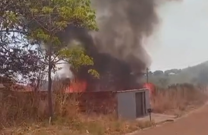 Incêndio na Serra do Estrondo se aproxima de residências em Paraíso (TO) – Surgiu