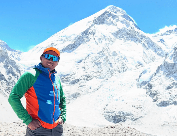 Nepalês quebra próprio recorde ao alcançar o cume do Everest pela 31ª vez
