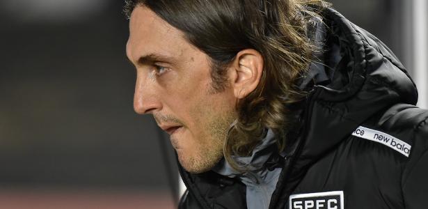 Zubeldía assume culpa e nega treinos ruins após a derrota