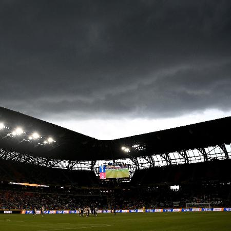 Salzburg x Pachuca, jogo no TQL Stadium, foi paralisado diante das condições climáticas Salzburg x Pachuca, jogo no TQL Stadium, foi paralisado diante das condições climáticas