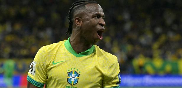 Vini Jr. e Ancelotti fazem Brasil vencer Paraguai e ir à Copa