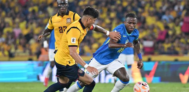 Seleção decepciona e empata com o Equador na estreia de Ancelotti