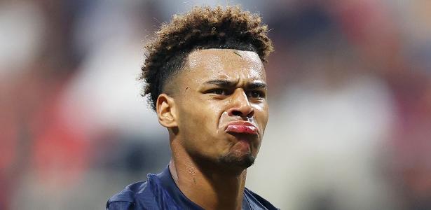 PSG derrota Bayern com dois a menos e avança à semifinal do Mundial