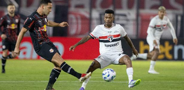 Um apresenta o Z4; o outro fica sem o topo.