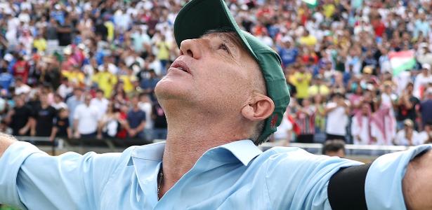 Garoto de Ipanema, Renato se torna personagem da Copa do Mundo de Clubes