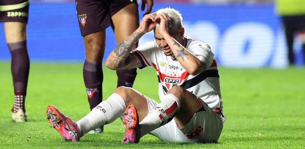 São Paulo é eliminado da Libertadores pela LDU em noite de protesto