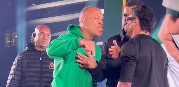Wanderlei Silva aparece 20 kg mais pesado que Popó antes da luta de boxe
