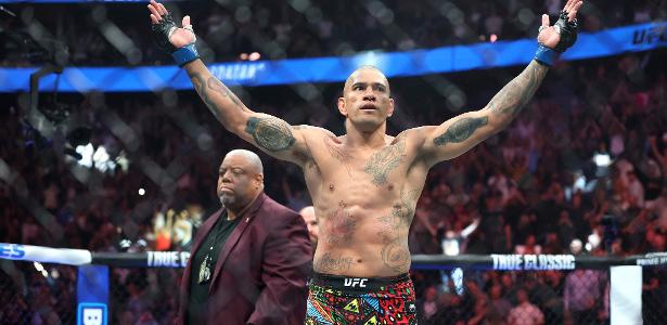 Chama! Alex Poatan vence Ankalaev e reconquista o cinturão no UFC 320