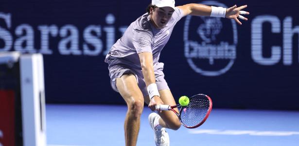 João Fonseca enfrenta Fokina na final do ATP da Basileia; acompanhe ao vivo
