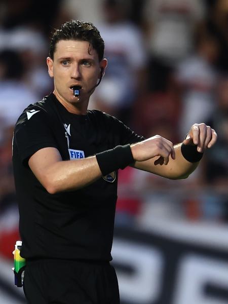 Ramon Abatti Abel, árbitro de São Paulo e Palmeiras pelo Brasileirão Ramon Abatti Abel, árbitro de São Paulo e Palmeiras pelo Brasileirão