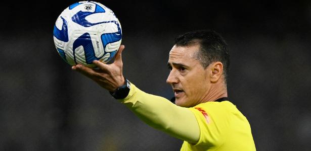 Conmebol divulga árbitros para jogos do Flamengo e Palmeiras