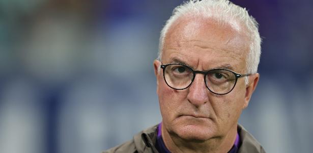 Dorival comenta mudanças e afirma que expulsão de Martínez ‘chama atenção’