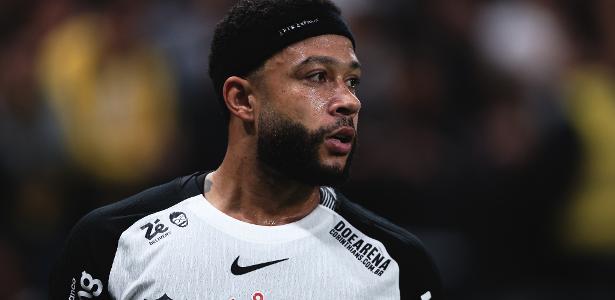 Corinthians solicita que Memphis deixe hotel de R$ 250 mil mensais